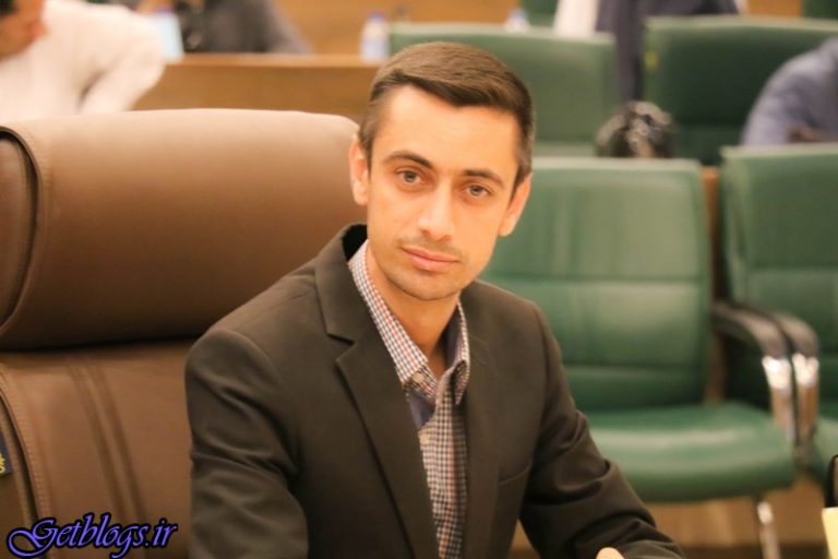 رونمایى از پوستر نمایشی با بازی اشکان خطیبی و همسرش